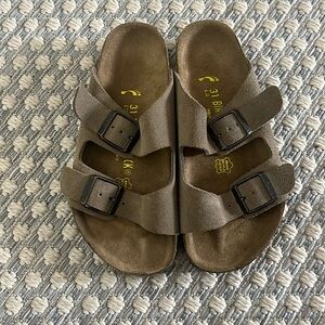 Kids Birkenstock Arizona size 31